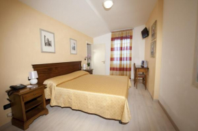 Гостиница Hotel Santo Stefano  Феррара